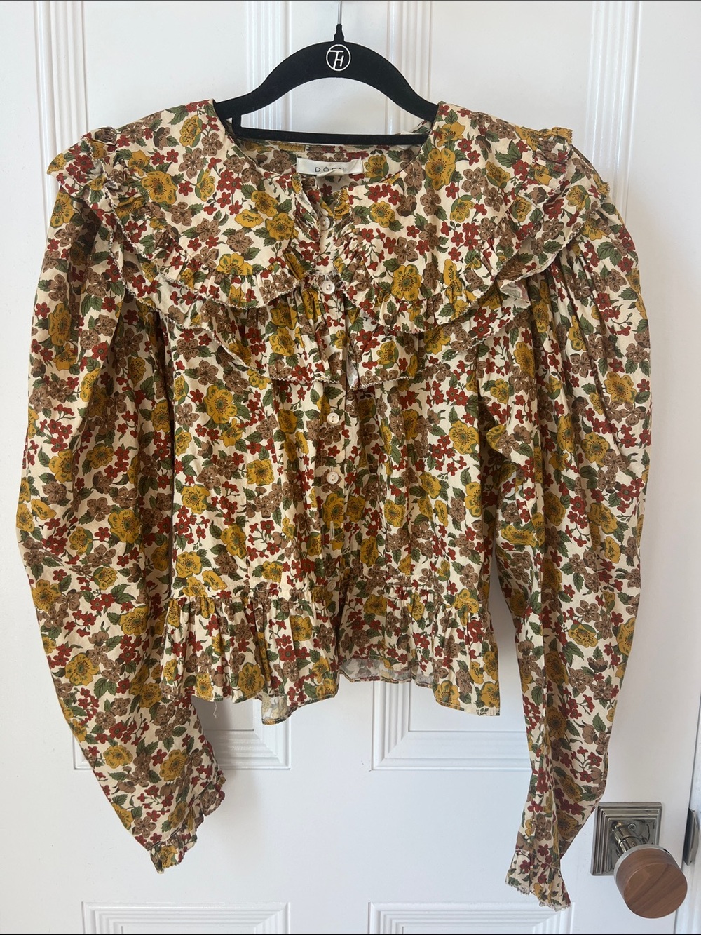Doen Floral Button-Up Shirt in Cream, Mustard, Brown, Red, Green